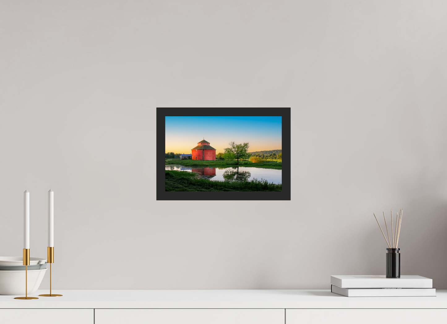 12 x 8″, Gallery Frame Round Barn